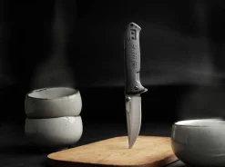 Small But Serious|Magnum Online