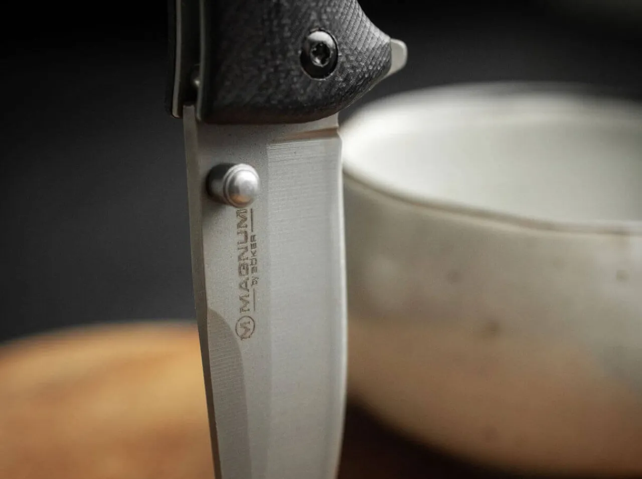 Small But Serious|Magnum Online