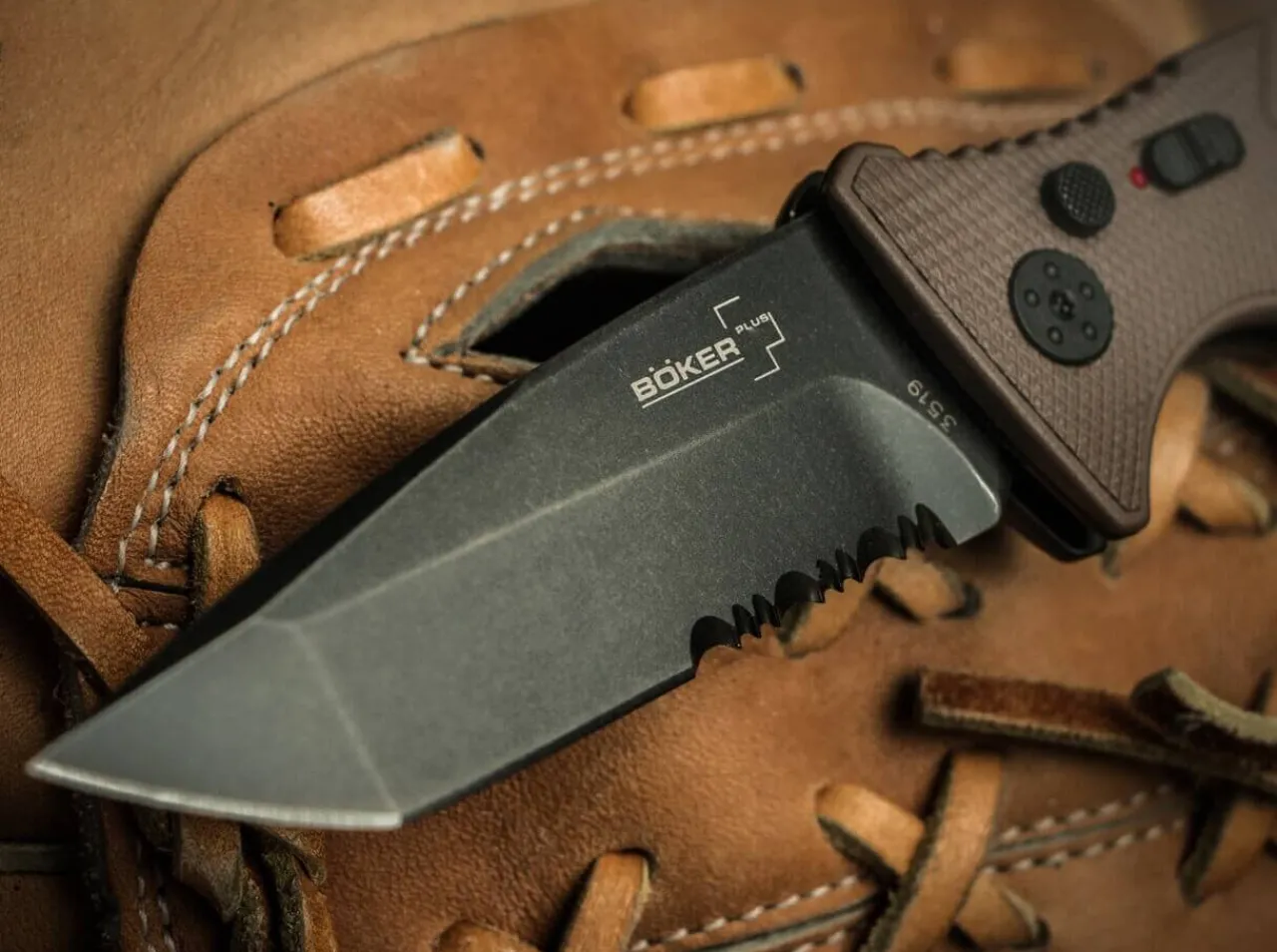 Strike Tanto Coyote|Böker Plus Outlet
